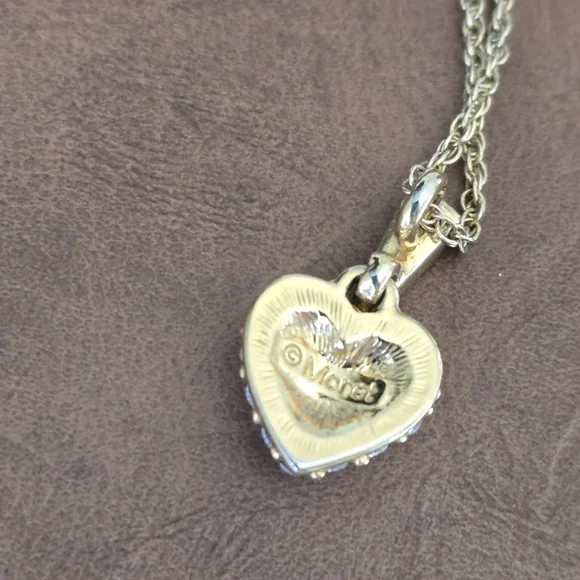 FLASH SALE! Vintage Monet Rhinestone Heart Necklace Goldtone - Picture 4 of 5